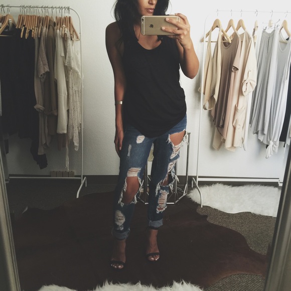 Tops - Black Pocket Tank