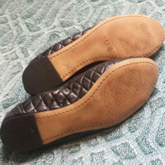 Vince Camuto roundtoe flats - Picture 2 of 4
