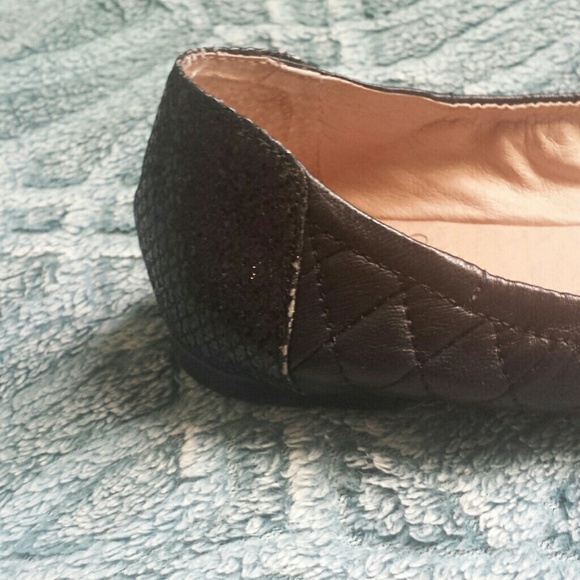 Vince Camuto roundtoe flats - Picture 4 of 4