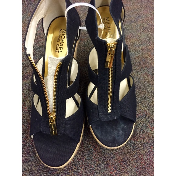 Michael Kors Shoes - NEW Michael Kors "Damita" platform wedge - size 10