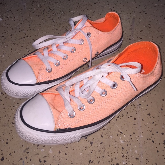 coral converse low tops