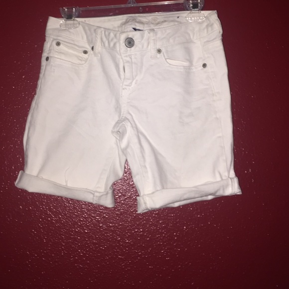 2 American eagle shorts