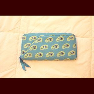 Vera Bradley wallet: Bermuda Blue