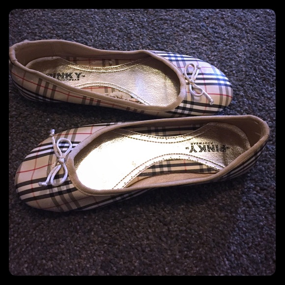 Pinky footwear flats Women size 8