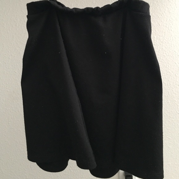 Black skirt