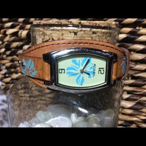 Fossil with leather band