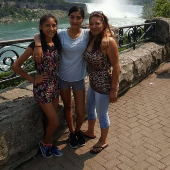 Meet your Posher, Naomi - Picture 1 of 1