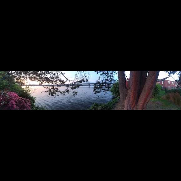 Meet the Posher! Welcome to Lea's Closet! - Picture 2 of 4