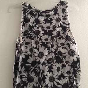 Daisy top