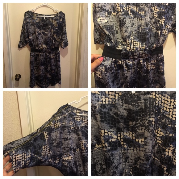 Blue, white, and black print dress - Picture 1 of 1