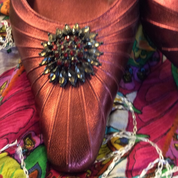 J. RENEE SLINGBACKS - Picture 2 of 4