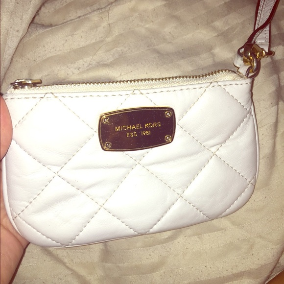 (Sold)Michael Kors wristlet