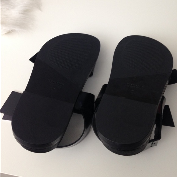 Zara Shoes - π¨ SOLD π¨ Zara Black Sandals Zara Shoes - π¨ SOLD π¨ Zara Black Sandals