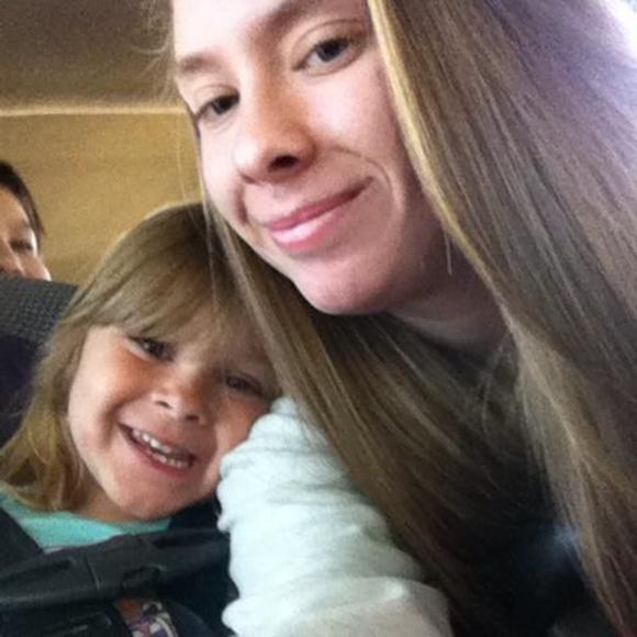 Meet your Posher, Danielle - Picture 1 of 1