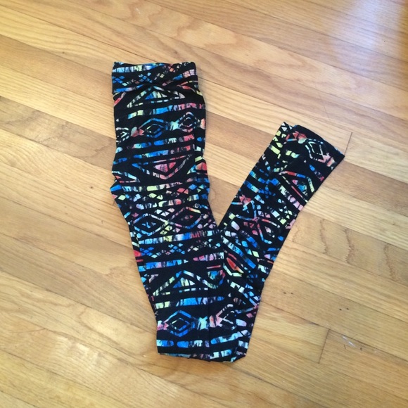 Forever 21 Tribal print leggings