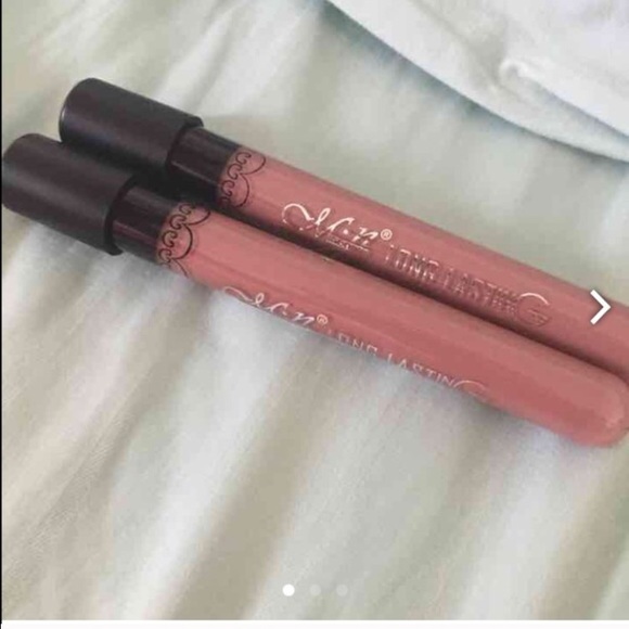Kat Von d dupe