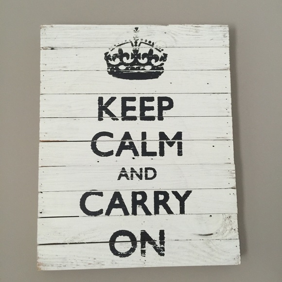 VINTAGE “keep calm and carry on" wall decor
