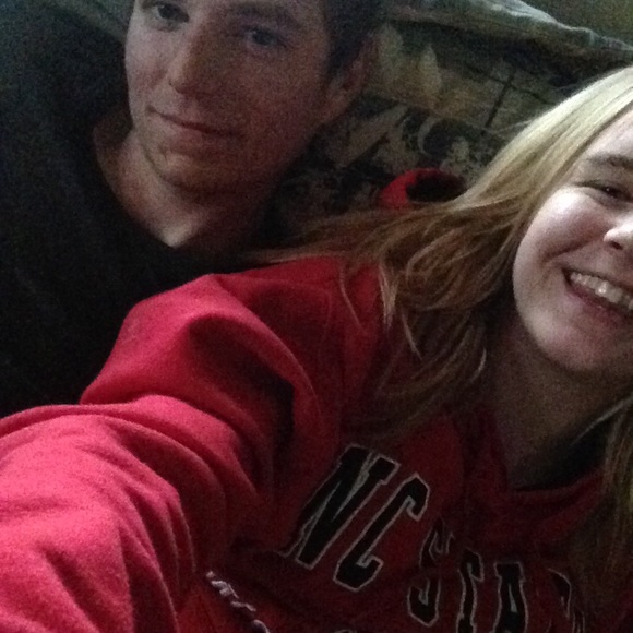 Meet you Posher/Seller!💕💋 - Picture 4 of 4