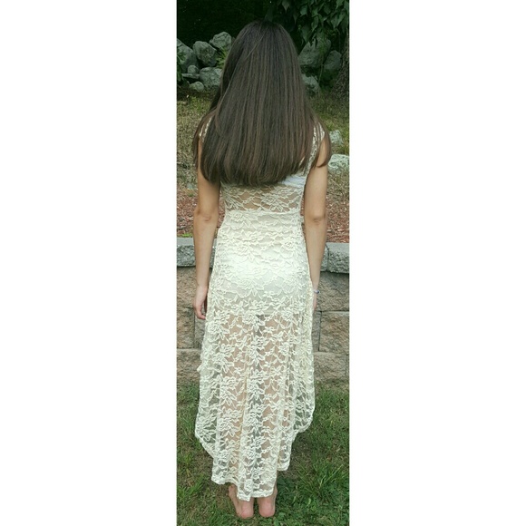 White Floral Lace Dress - Picture 3 of 4