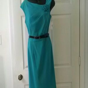 Teal sleeve less dress