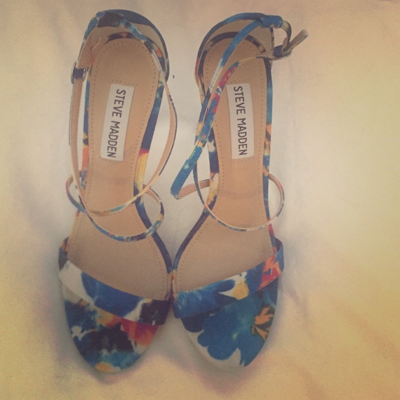 Steve Madden Multi Color Strappy Heels