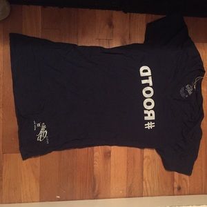 Phyllis Stein ROOTD v-neck equestrian