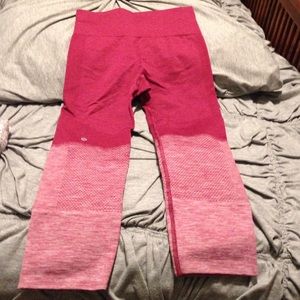 Lululemon Seamlessly Street Crop Size 2