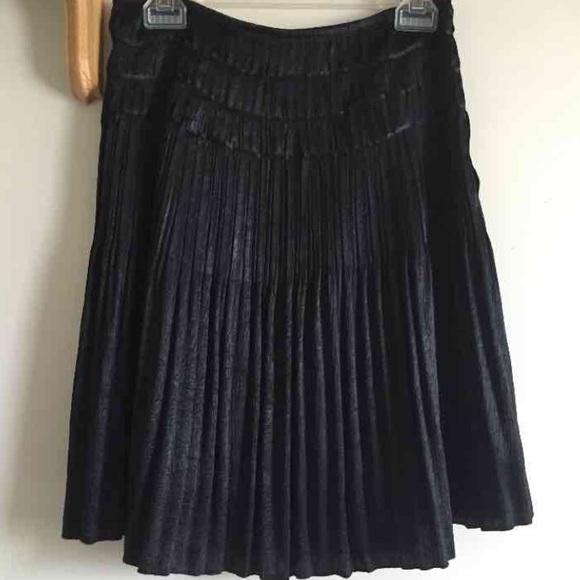 Classic black pleated skirt