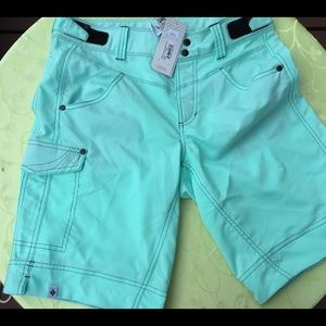 Specialized women's bicycle shorts Light teal NWT