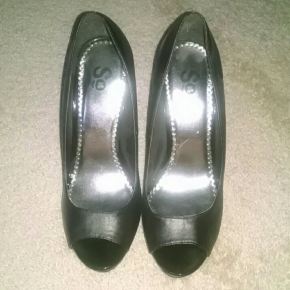 Shoes - Picture 3 of 3