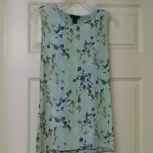 Light blue sleeveless top