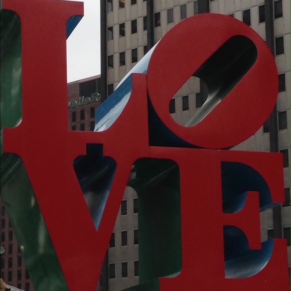 Meet your posher, ๐Kim๐ - Picture 3 of 8