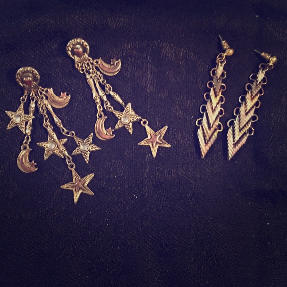 Two cute retro earrings