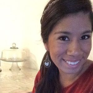 Meet your Posher, Adriana