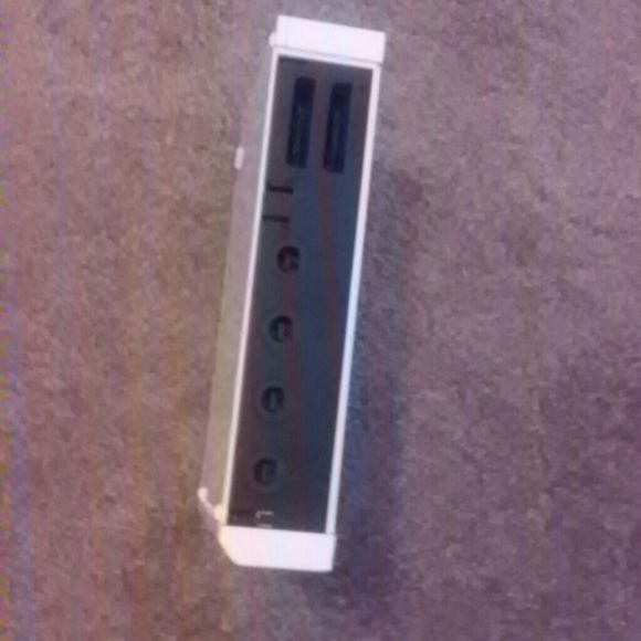Wii - Picture 2 of 2