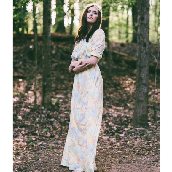 70's Boho Babe Floral Dress