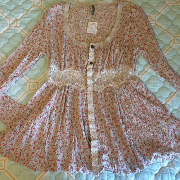 Free People Top - Picture 1 of 3