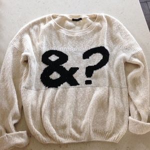 &? Crew neck sweater