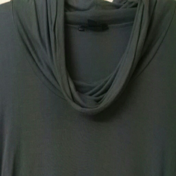 Grayish blue top - Picture 2 of 2