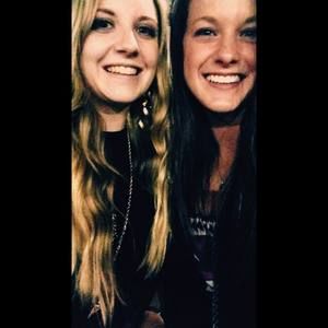 Meet your Posher, Emilee