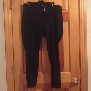 Black Skinny Jeans