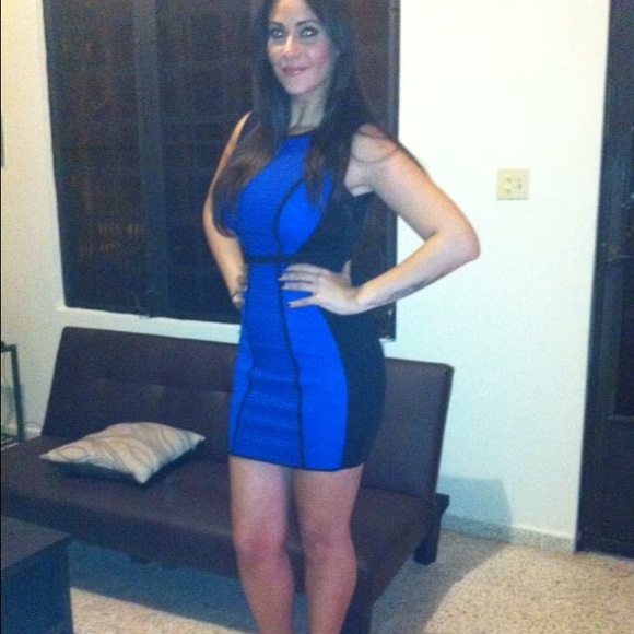 Dress - Picture 2 of 4