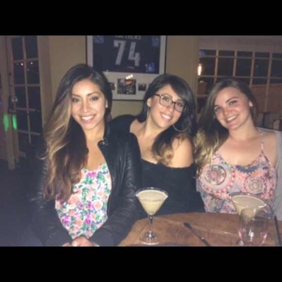 Hi I'm Liset 💛 - Picture 2 of 4