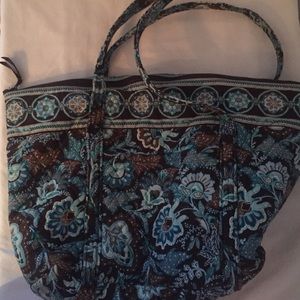 Vera Bradley overnight bag