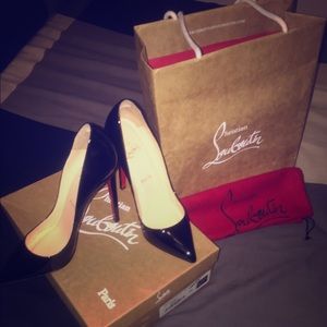 Sold!!! 💥💥💥Black Christian louboutin