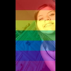 Meet your Posher, Dominique