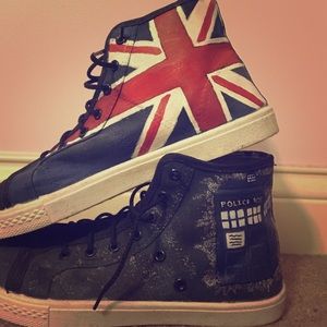 Doctor Who/UK British Converse Sneakers