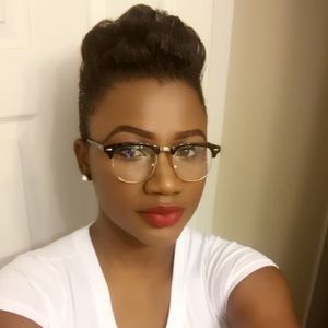 Meet your Posher, Bernice