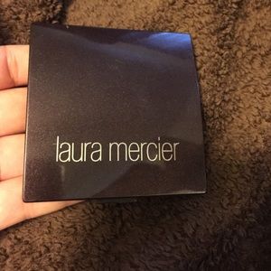Laura Mercier secret Camouflage