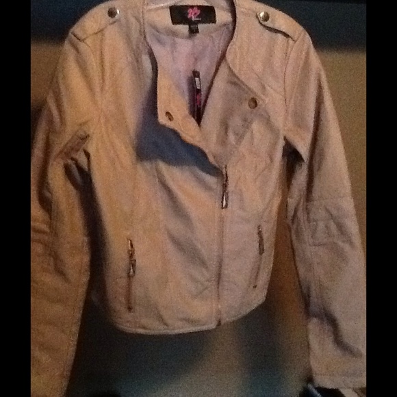 Faux leather jacket / 2B Bebe